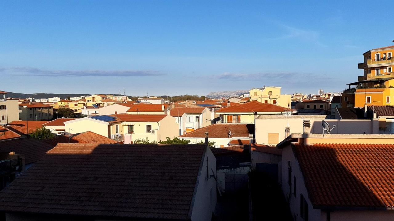 Lo Sguardo Sulla Citta' ,Panoramic View Olbia Exterior foto